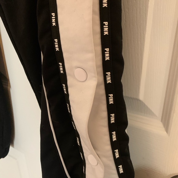 PINK sweatpants - Picture 2 of 3